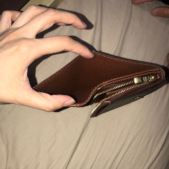 100% authentic Louis Vuitton Zipper French Wallet - Picture 7 of 7